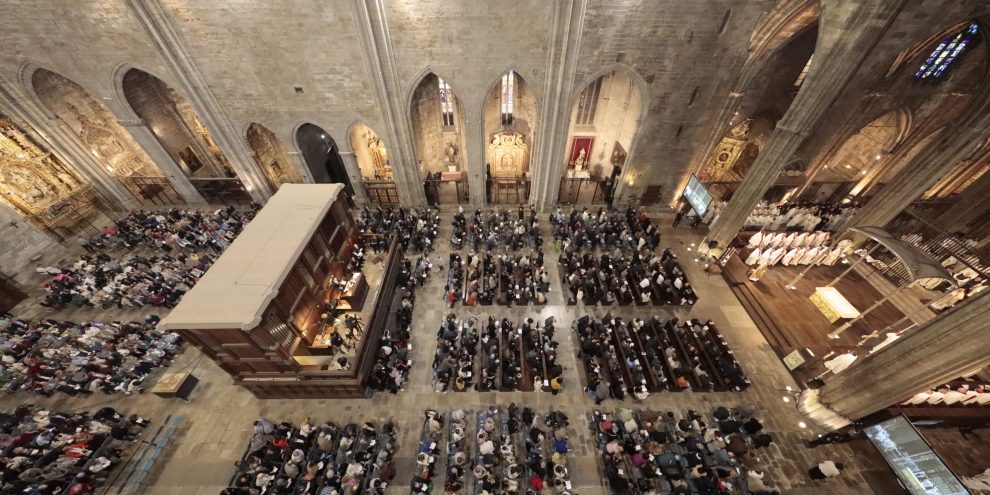 Un miler i mig de persones donen la benvinguda a fra Octavi Vilà com a nou bisbe de Girona