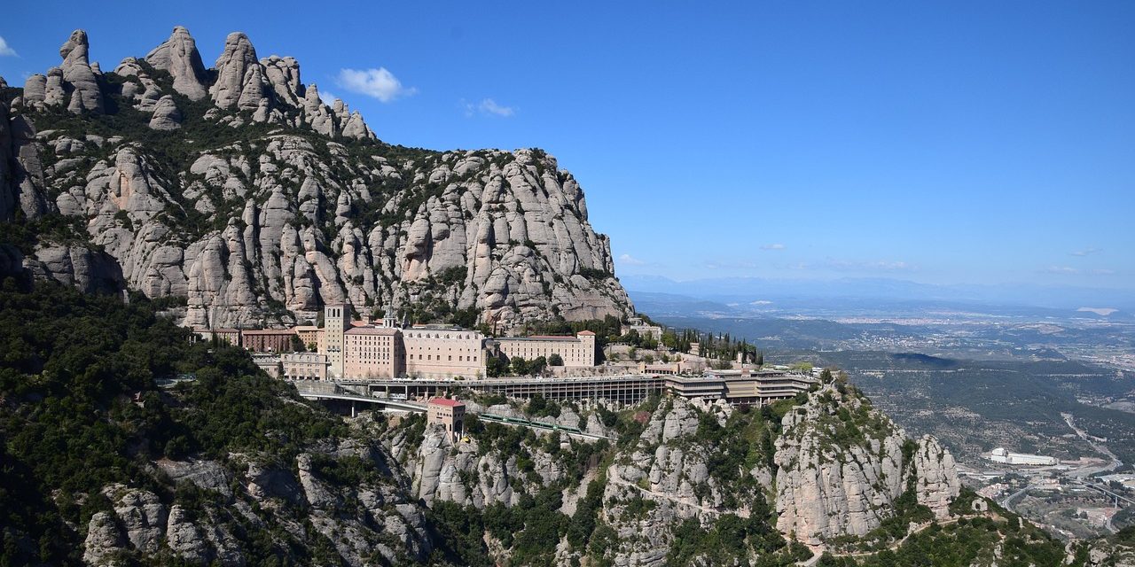 montserrat-5033347_1280 (1)