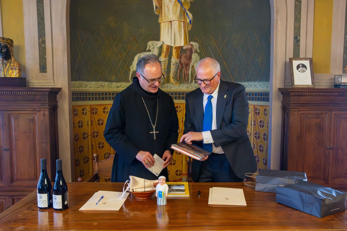 Conveni de col·laboració entre els Mil·lenaris de Sant Pere de Ponts i el de l’Abadia de Montserrat
