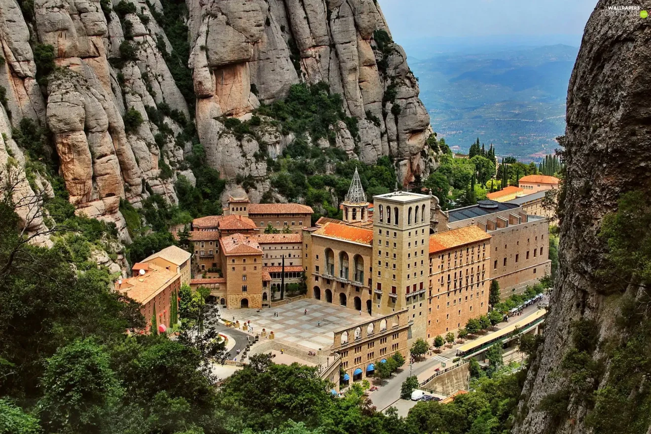 A les portes del Pelegrinatge de l’URC a Montserrat