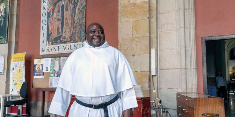 El religiós agustinià que va fer de xofer de l’actual papa Lleó XIV