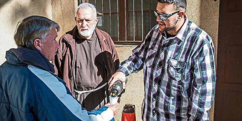 COMUNICAT DE FRA GIL PARÉS, GUARDIÀ DELS CAPUTXINS D’ARENYS DE MAR, SOBRE EL TANCAMENT DEL SERVEI D’ACOLLIMENT A PERSONES NECESSITADES