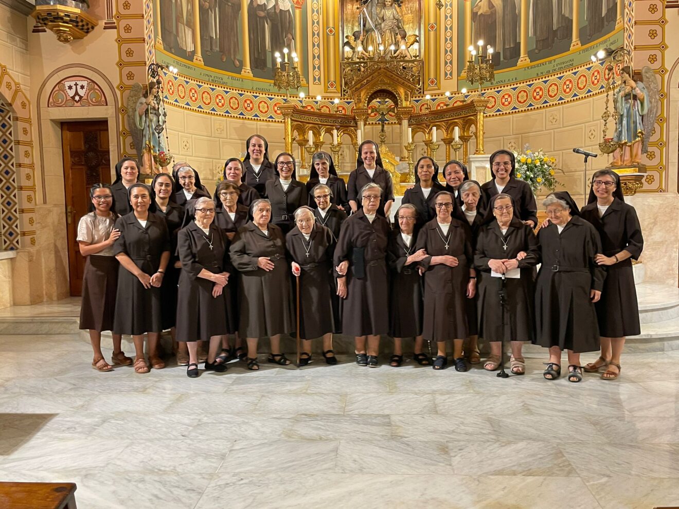 Les Germanes Carmelites de Sant Josep: 125 caminant juntes