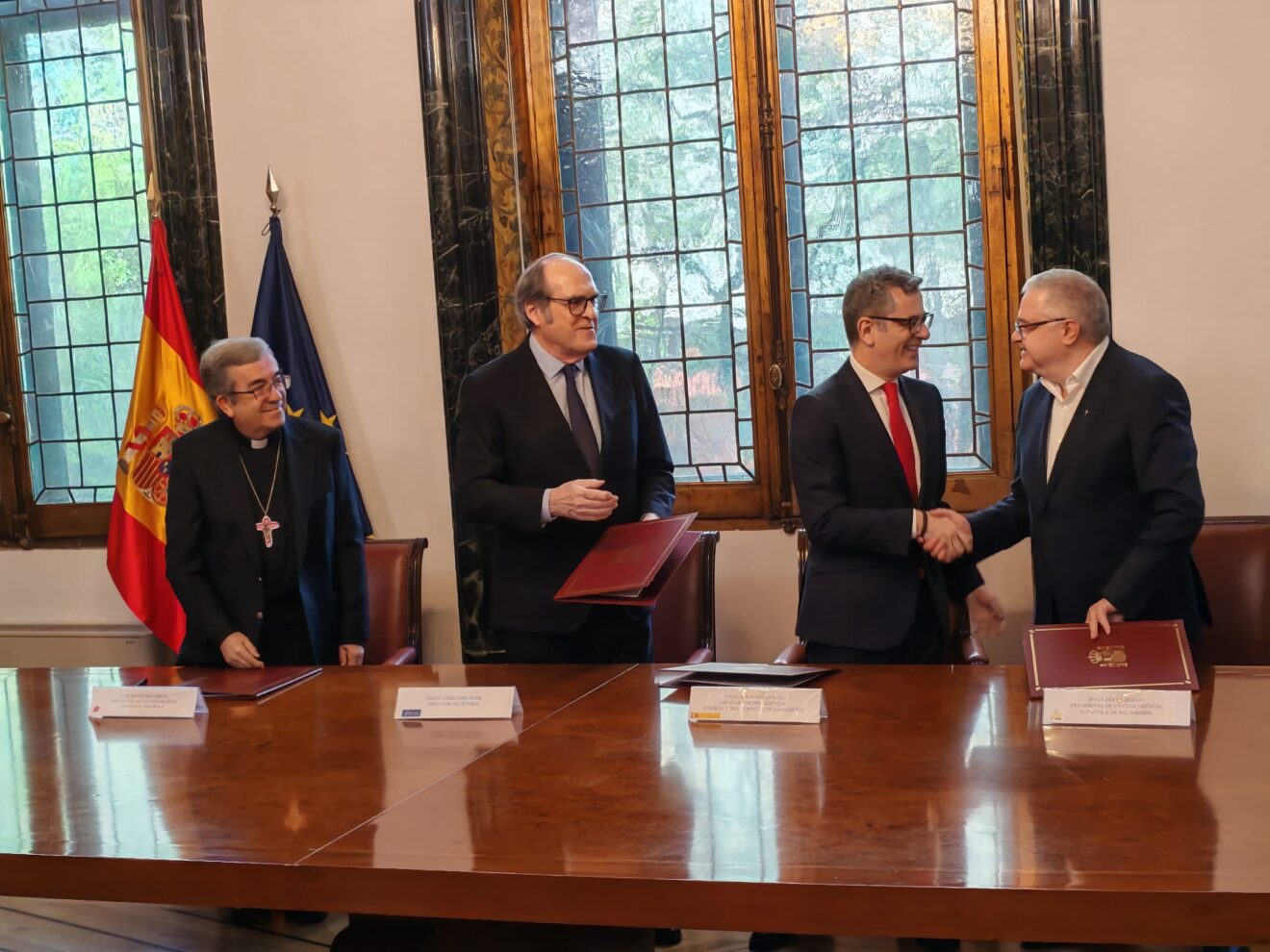 L'Església es compromet amb les víctimes d'abusos prescrits i signa un protocol per a regular el reconeixement i la reparació