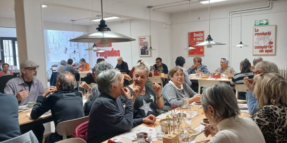 Dinem Plegades el projecte gastronòmic i comunitari del Casal Claret