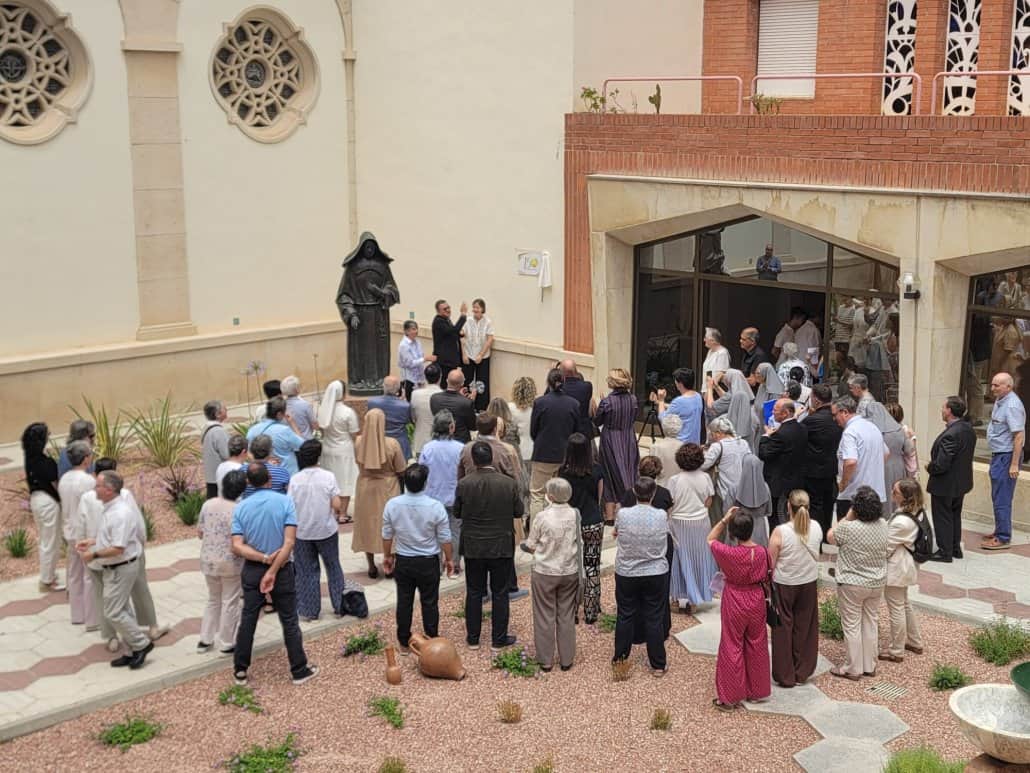 La família Consolació celebra els 150 anys de la Pasqua de Santa Maria Rosa Molas a la Casa Mare de la congregació