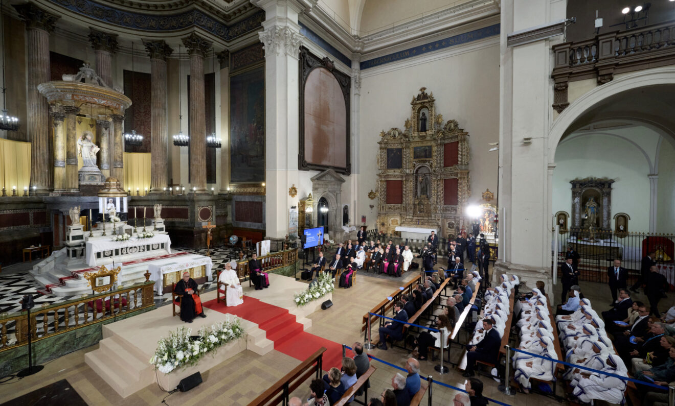 El Sant Pare es reuneix amb representants de la pastoral social de Barcelona a la parròquia de Sant Agustí