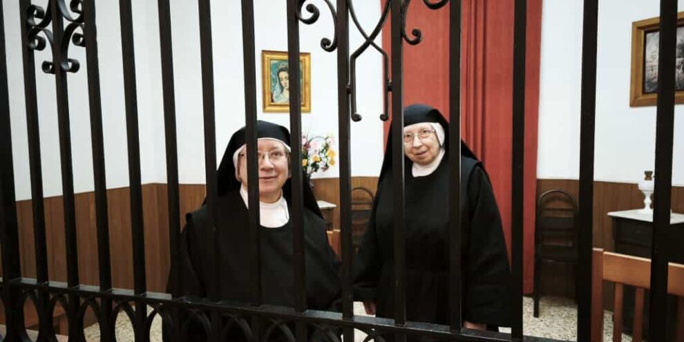 Mare Ángeles Martín Els nostres pecats no allunyen el Senyor, fan que Ell ens busqui amb major desig