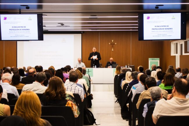 La Iglesia aborda los nuevos retos en la protección de menores ante el avance de la inteligencia artificial