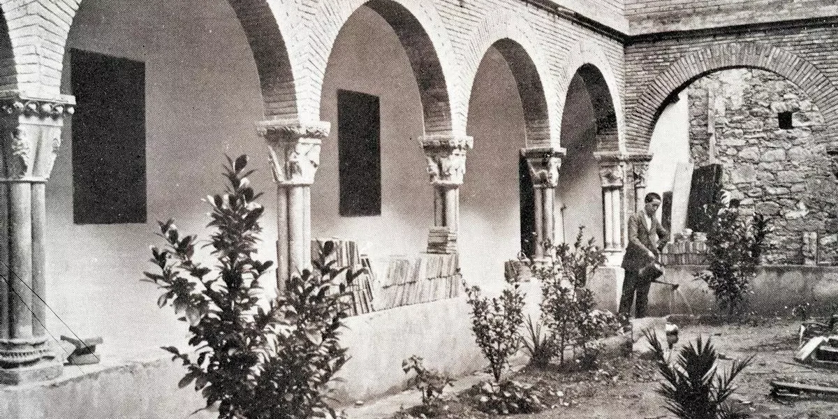 El claustre, la joia del convent de les monges caputxines de Manresa